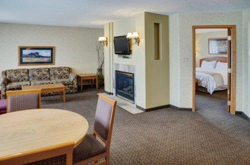 Lakeview Inns & Suites - Хинтон Номер фото