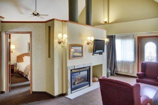 Lakeview Inns & Suites - Хинтон Номер фото